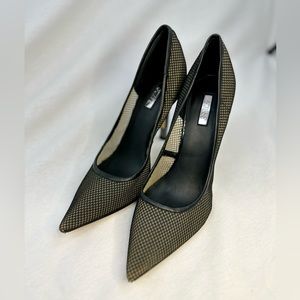 Guess heels